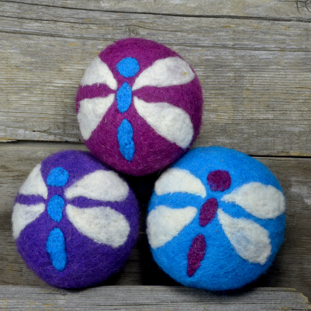 Dragonfly dryer balls