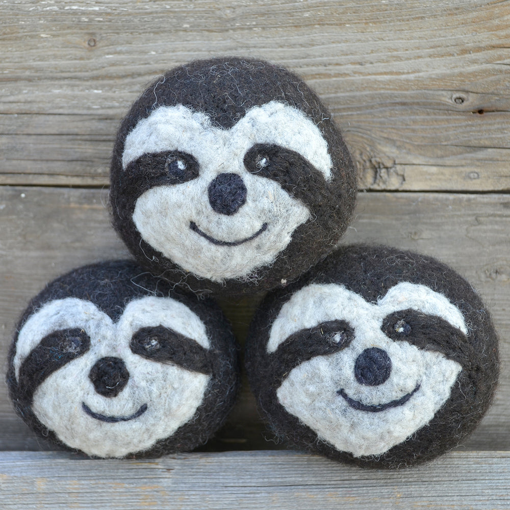
            
                Load image into Gallery viewer, Sloth dryer balls 
            
        