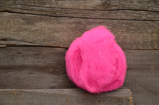 Wool Fibre Hot Pink