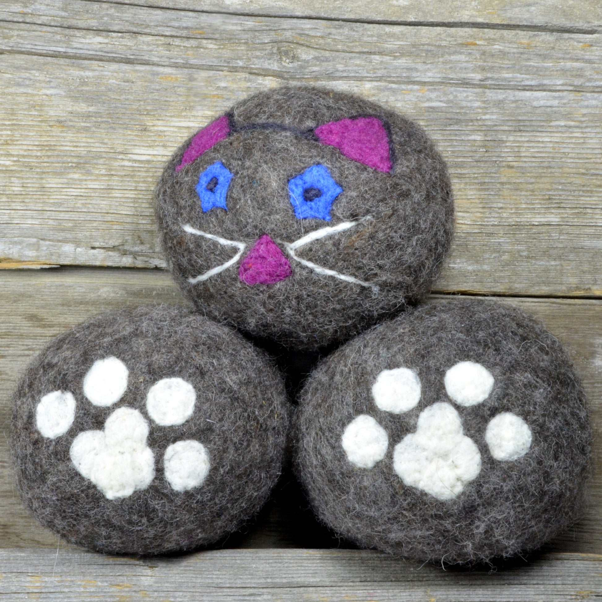 Cat dryer balls