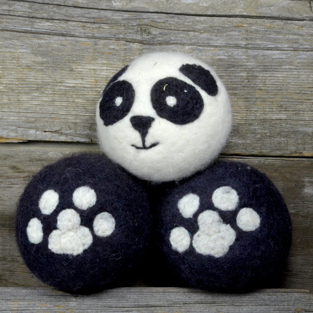
            
                Load image into Gallery viewer, Panda dryer balls
            
        